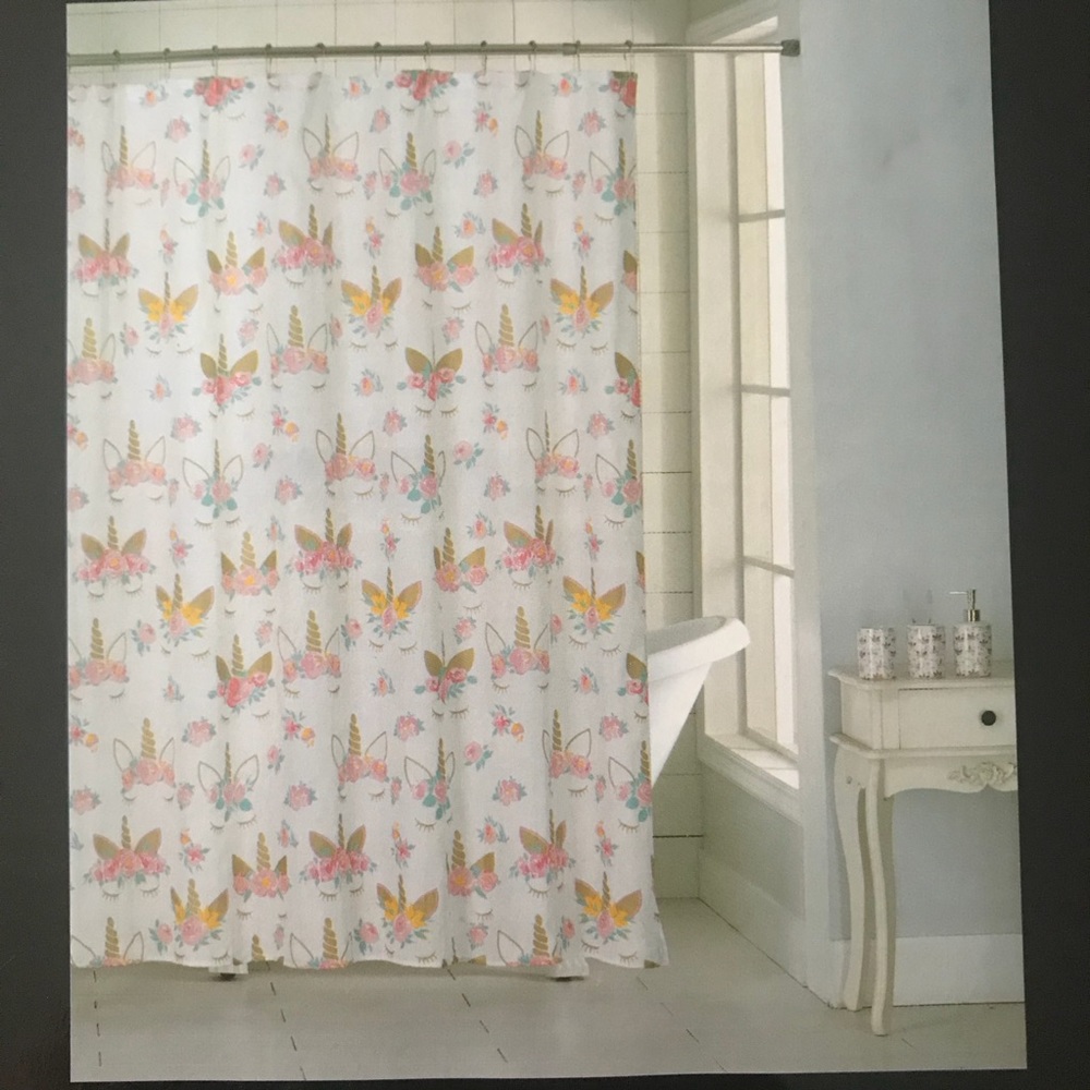 Bebe 16piece bath set - Picture 3 of 3